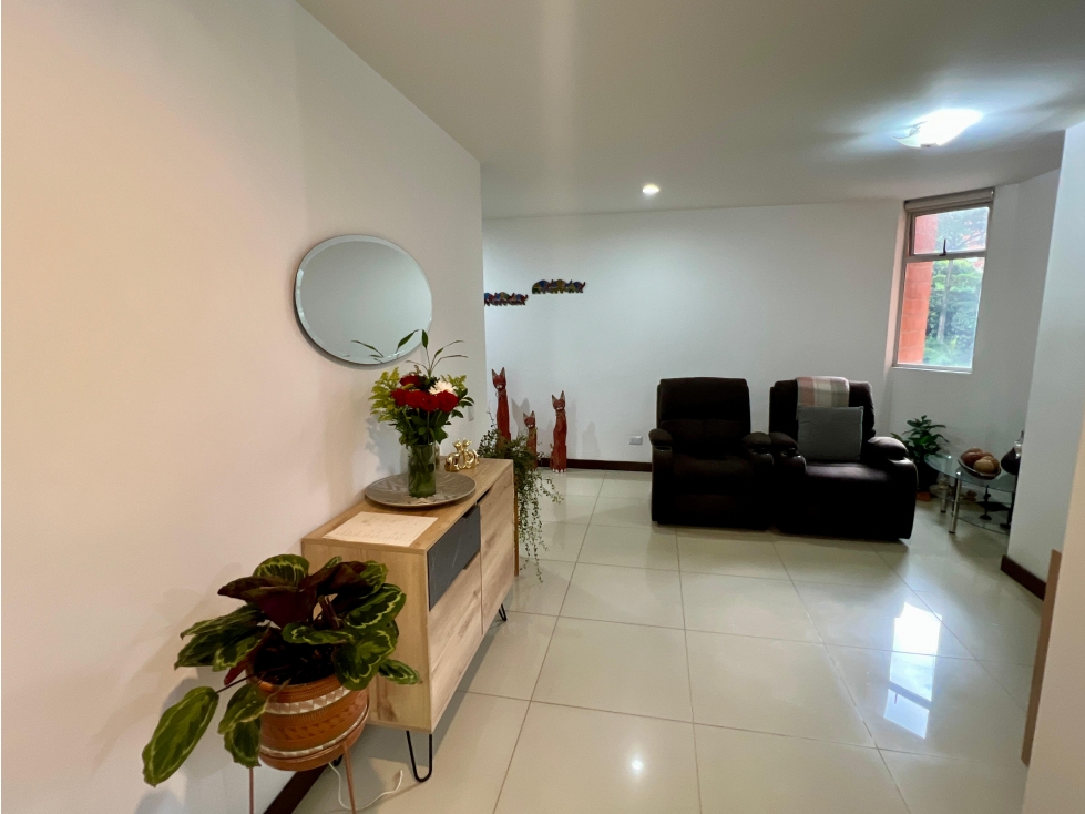 Apartamento en venta en Cumbres, Envigado · foto 6 de 14