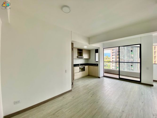 Apartamento de 2 alcobas en arriendo en Asomadera No.2, Medellín, 58 m² · foto 3 de 18