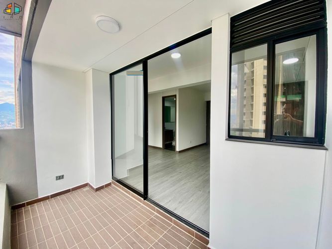 Apartamento de 2 alcobas en arriendo en Asomadera No.2, Medellín, 58 m² · foto 10 de 18