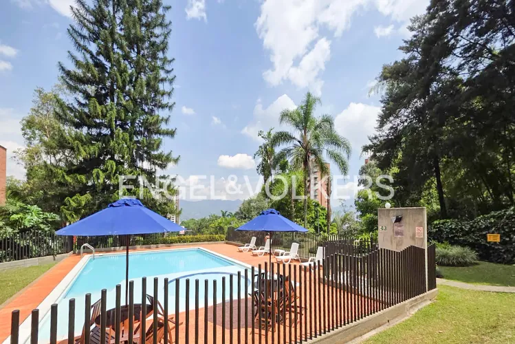 Apartamento de 4 alcobas en venta en El Tesoro, Medellín, 312 m² · foto 22 de 22