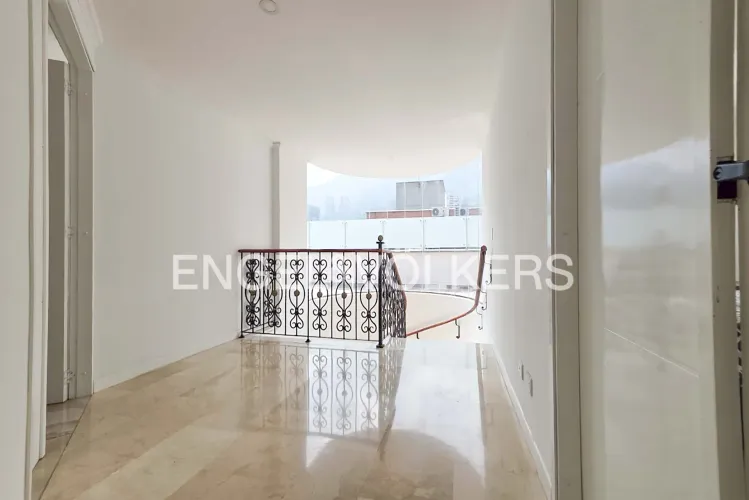 Apartamento de 4 alcobas en venta en El Tesoro, Medellín, 312 m² · foto 14 de 22