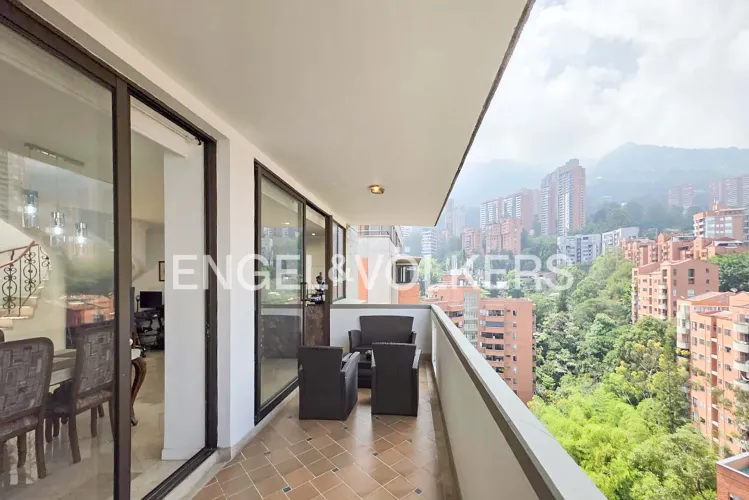 Apartamento de 4 alcobas en venta en El Tesoro, Medellín, 312 m² · foto 10 de 22