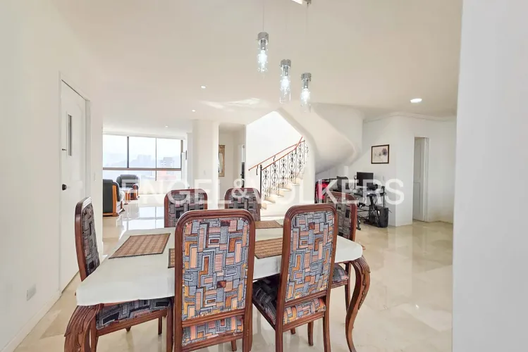 Apartamento de 4 alcobas en venta en El Tesoro, Medellín, 312 m² · foto 5 de 22
