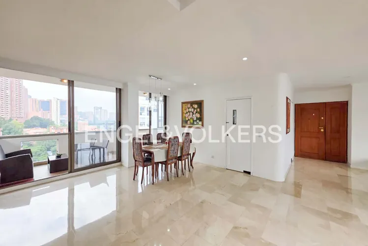 Apartamento de 4 alcobas en venta en El Tesoro, Medellín, 312 m² · foto 4 de 22