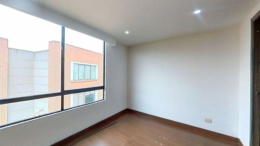 Apartamento de 3 alcobas en venta en Conjunto Residencial Pamplona, Madrid, 55 m² · foto 4 de 24