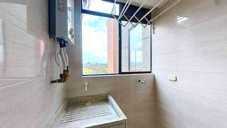 Apartamento de 3 alcobas en venta en Conjunto Residencial Pamplona, Madrid, 55 m² · foto 14 de 24