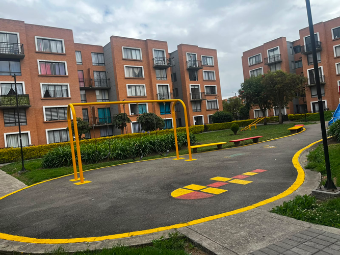 Apartamento de 3 alcobas en venta en Conjunto Residencial Pamplona, Madrid, 55 m² · foto 17 de 24
