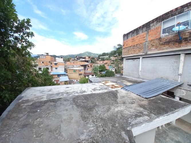 Casa de 8 alcobas en venta en Alaska, Ibagué, 295 m² · foto 24 de 24