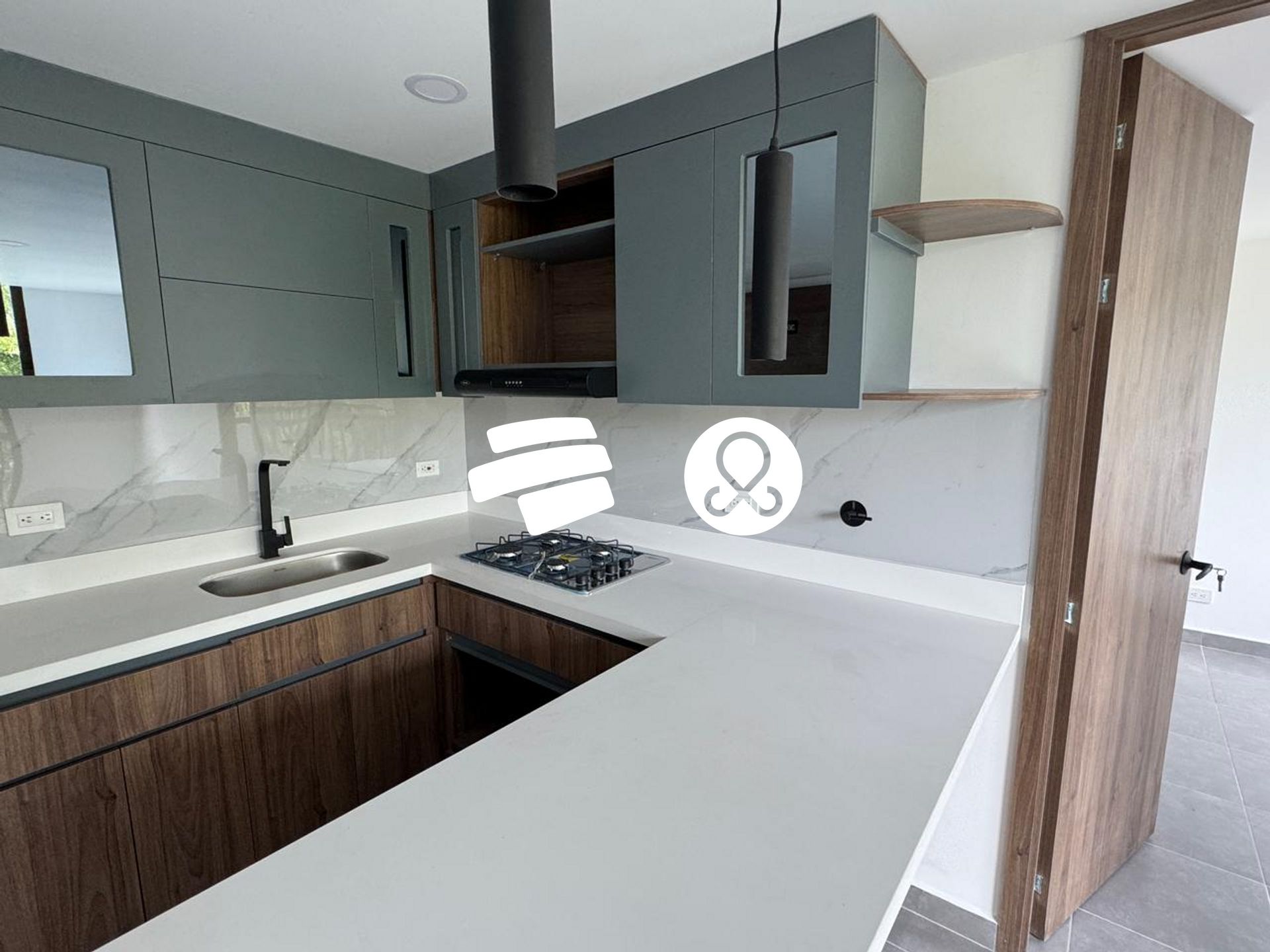 Apartamento en venta en La Macarena, Marinilla · foto 2 de 11
