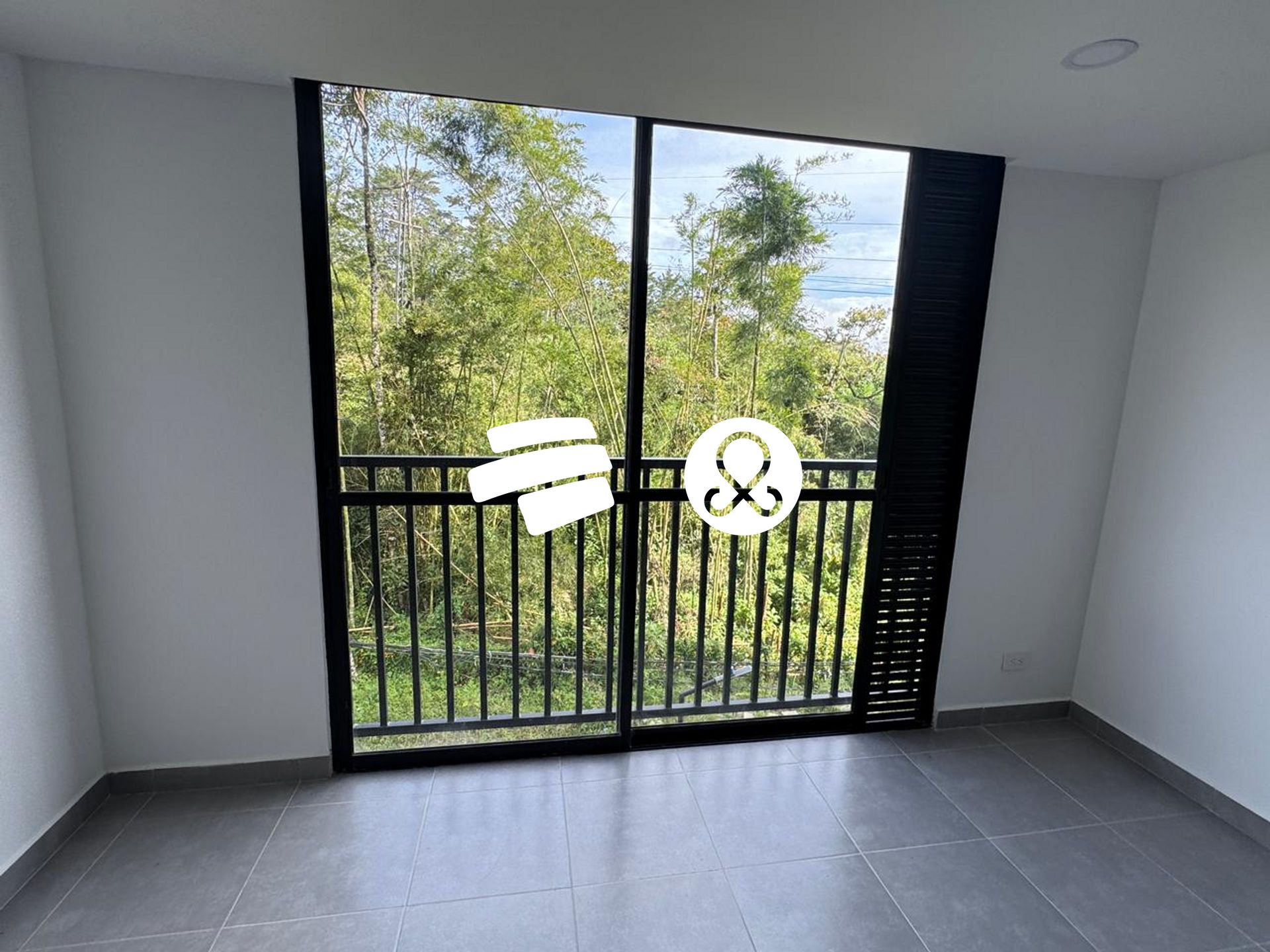 Apartamento en venta en La Macarena, Marinilla · foto 3 de 11