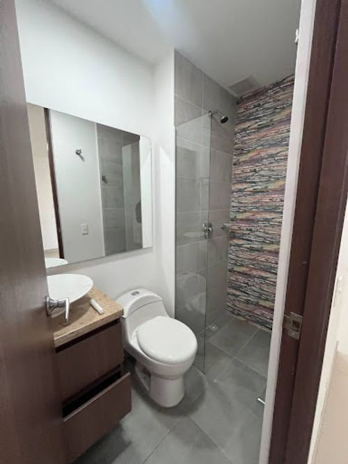 Apartamento de 2 alcobas en arriendo en Loma Benedictinos, Medellín, 90 m² · foto 14 de 14