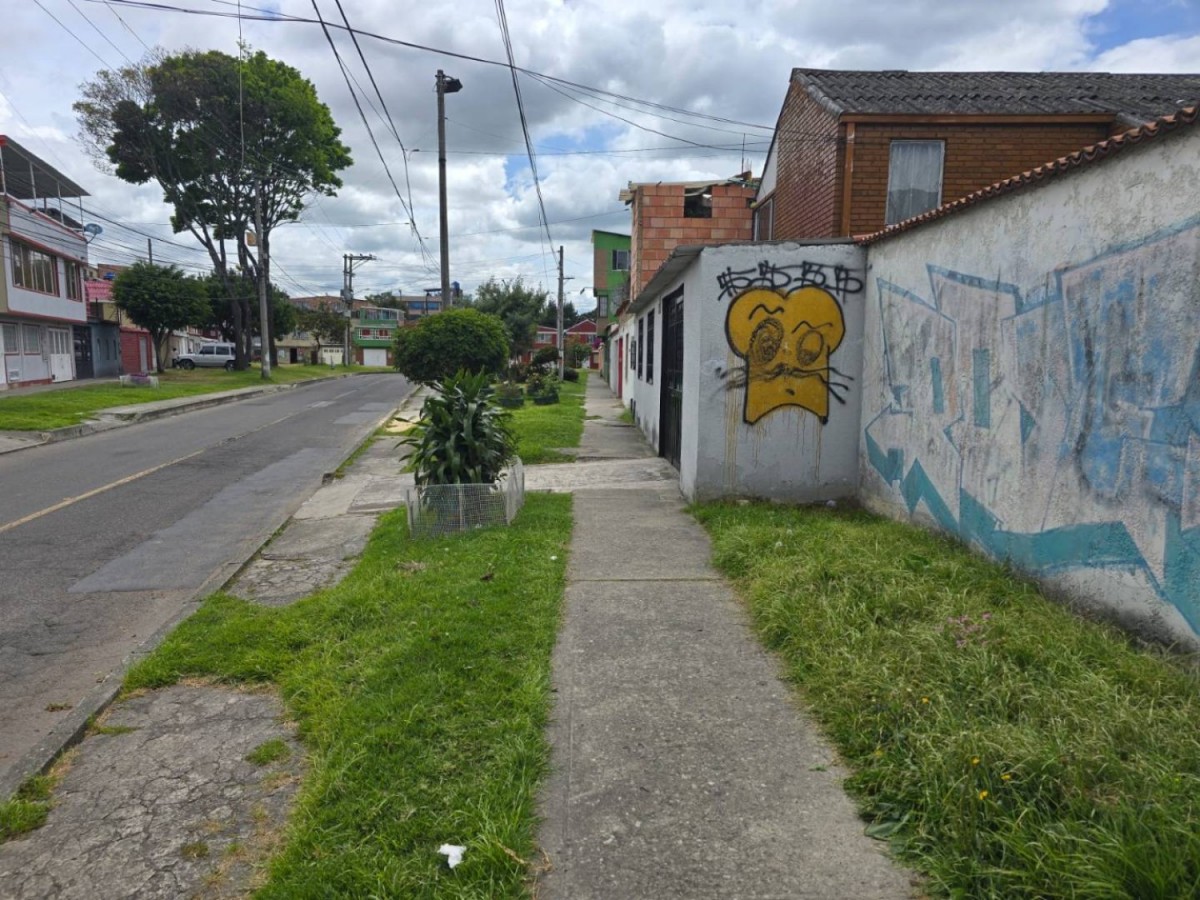 Casa en venta en Lago Timiza, Bogotá · foto 13 de 24