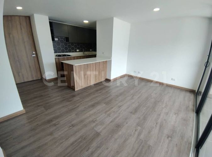 Apartamento de 3 alcobas en venta en Las Casitas, Envigado, 86 m² · foto 3 de 23