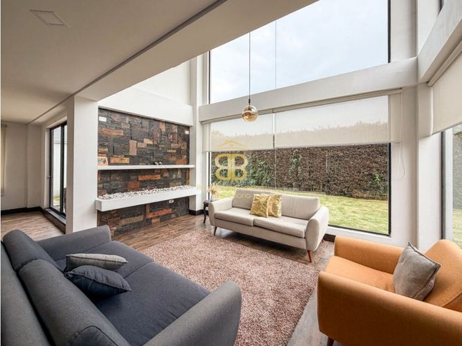 Casa de 4 alcobas en venta en Parcelas, Cota, 240 m² · foto 6 de 24