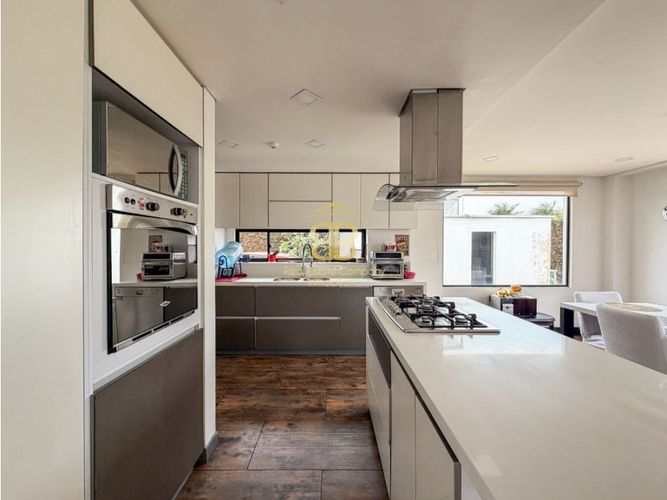 Casa de 4 alcobas en venta en Parcelas, Cota, 240 m² · foto 9 de 24