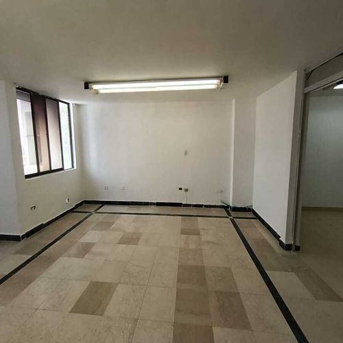 Oficina en arriendo en El Centro, Cartagena, 68 m² · foto 2 de 8