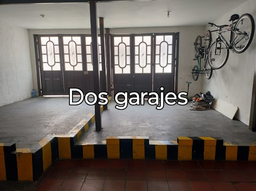 Casa en venta en Costa Rica, Bogotá · foto 2 de 24