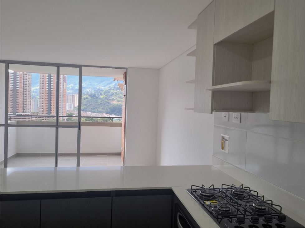 Apartamento en venta en Suramérica, Itagüí · foto 4 de 22