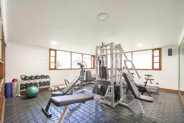 Casa de 6 alcobas en venta en Arrayanes, Bogotá, 379 m² · foto 19 de 20