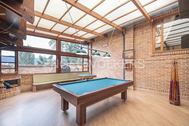 Casa de 6 alcobas en venta en Arrayanes, Bogotá, 379 m² · foto 15 de 20