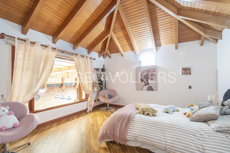 Casa de 6 alcobas en venta en Arrayanes, Bogotá, 379 m² · foto 10 de 20