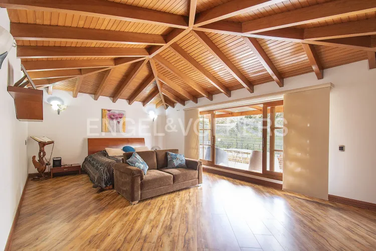 Casa de 6 alcobas en venta en Arrayanes, Bogotá, 379 m² · foto 5 de 20