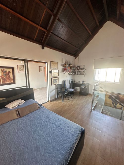 Casa de 5 alcobas en venta en Los Cedros, Bucaramanga, 230 m² · foto 14 de 19