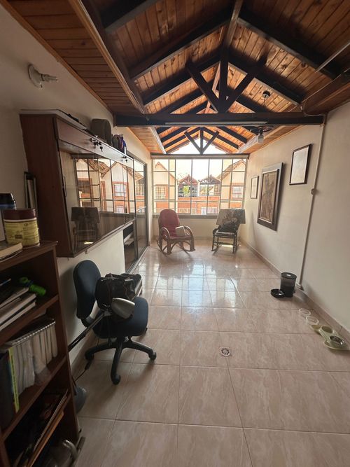 Casa de 5 alcobas en venta en Los Cedros, Bucaramanga, 230 m² · foto 16 de 19