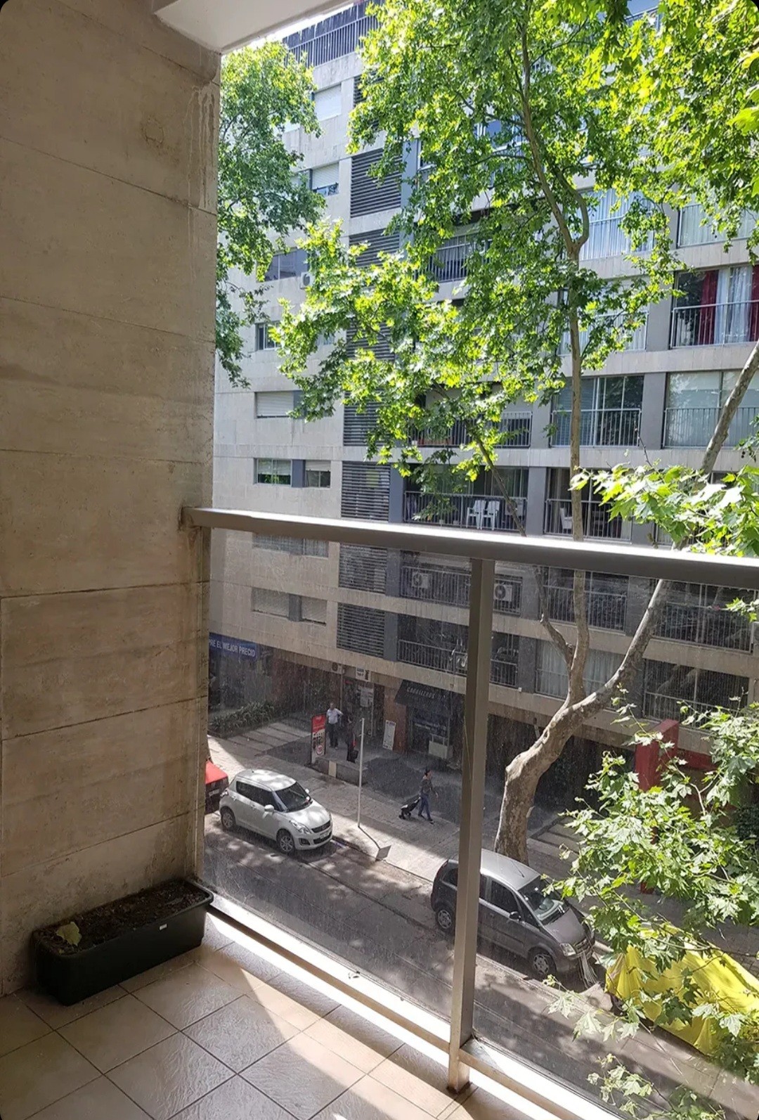 Exclusivo Apartamento de Lujo en Alquiler: 1 Dormitorio, Garage y Ubicación Premium en Chucarro y Pereira