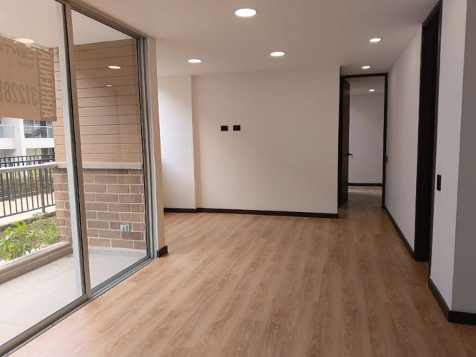Apartamento de 2 alcobas en venta en La Ceja, 79 m² · foto 4 de 19