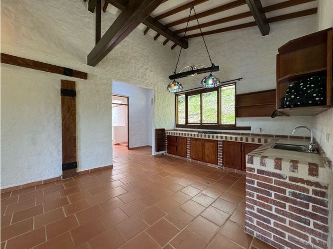Casa de 4 alcobas en venta en San Isidro, La Estrella, 377 m² · foto 5 de 15