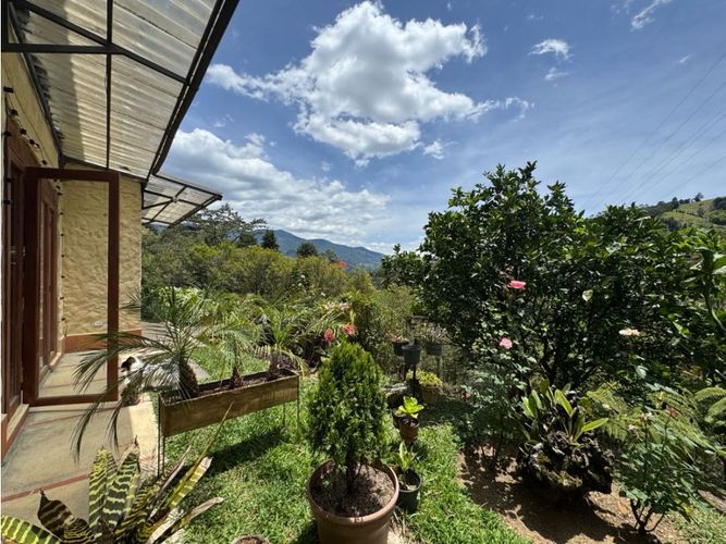 Casa de 4 alcobas en venta en San Isidro, La Estrella, 377 m² · foto 6 de 15