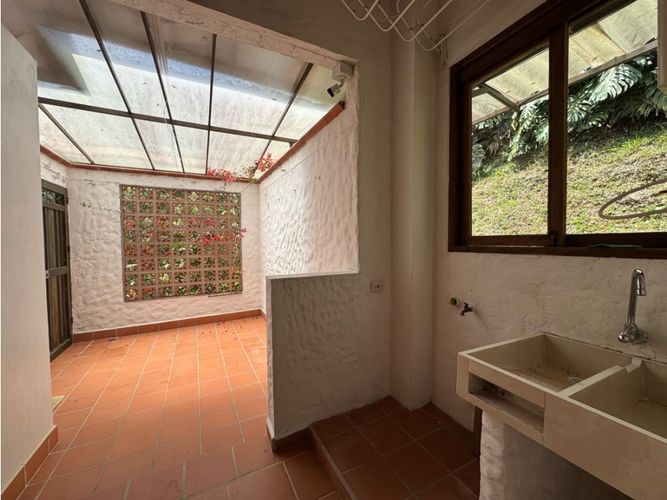 Casa de 4 alcobas en venta en San Isidro, La Estrella, 377 m² · foto 8 de 15