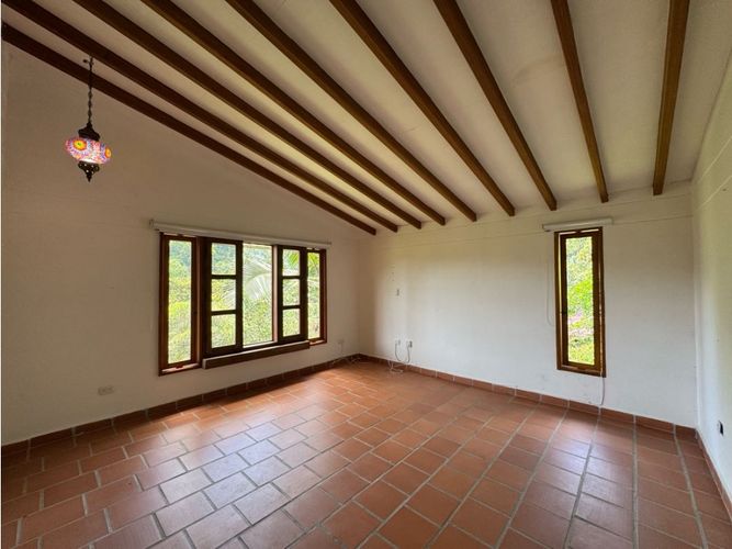 Casa de 4 alcobas en venta en San Isidro, La Estrella, 377 m² · foto 11 de 15