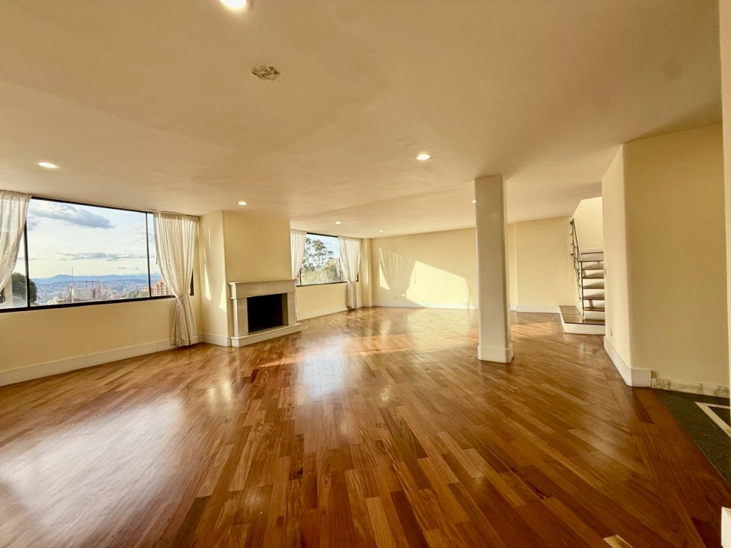 Apartment for rent in Los rosales, Bogotá