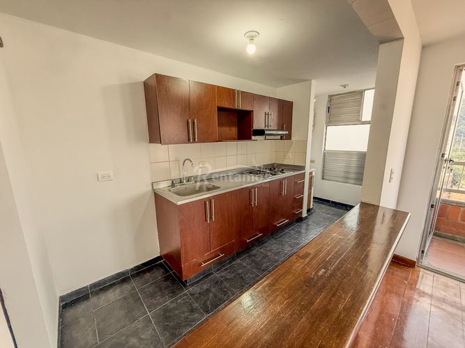 Apartamento de 3 alcobas en arriendo en Loma Del Indio, Medellín, 76 m² · foto 5 de 22