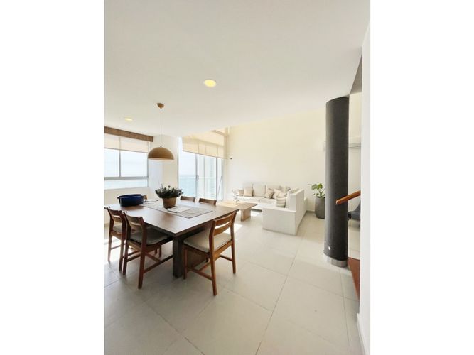 Apartamento de 3 alcobas en venta en Crespo, Cartagena, 198 m² · foto 8 de 24