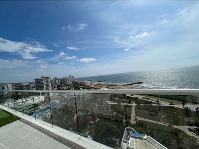 Apartamento de 3 alcobas en venta en Crespo, Cartagena, 198 m² · foto 11 de 24