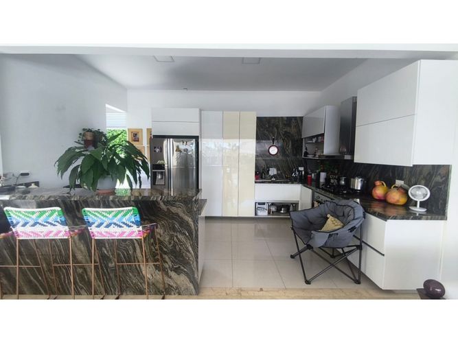 Casa de 13 alcobas en venta en Cerritos, Pereira, 1150 m² · foto 4 de 24