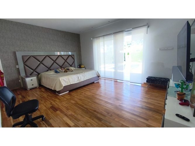 Casa de 13 alcobas en venta en Cerritos, Pereira, 1150 m² · foto 12 de 24