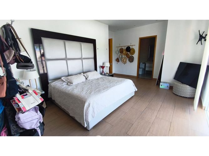 Casa de 13 alcobas en venta en Cerritos, Pereira, 1150 m² · foto 13 de 24