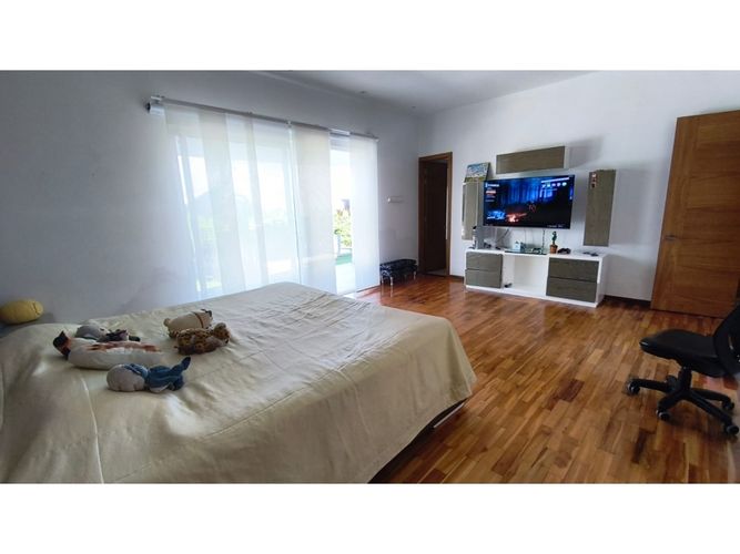 Casa de 13 alcobas en venta en Cerritos, Pereira, 1150 m² · foto 20 de 24