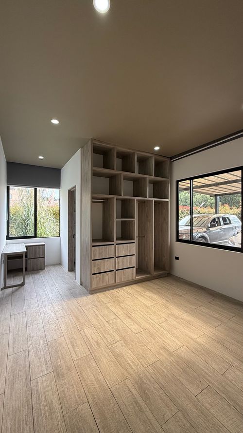 Casa de 4 alcobas en arriendo en Aposentos, Sopó, 248 m² · foto 5 de 19