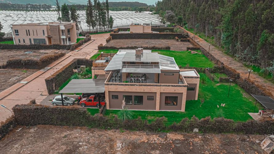 Casa de 4 alcobas en arriendo en Aposentos, Sopó, 248 m² · foto 16 de 19