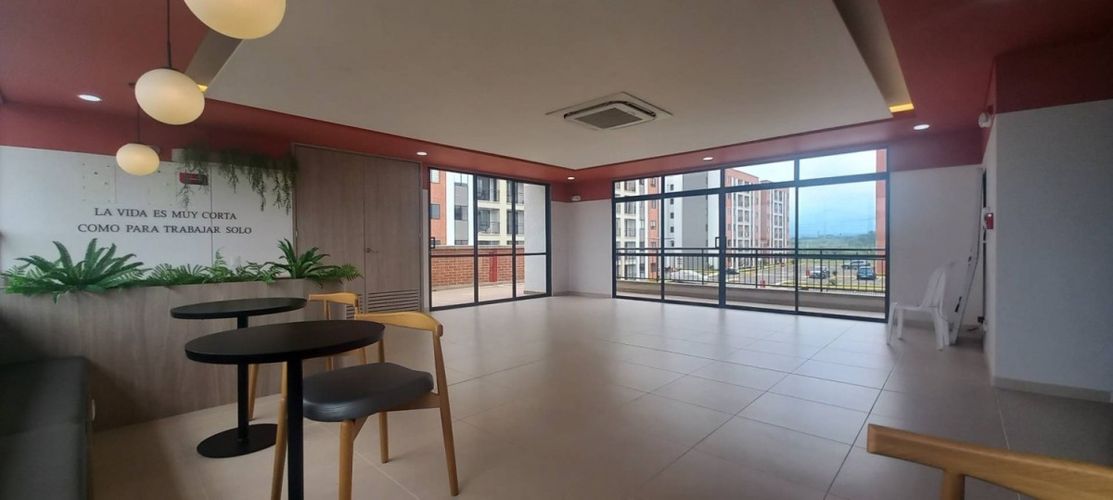 Apartamento de 3 alcobas en venta en Parque Natura, Jamundí, 63 m² · foto 2 de 23