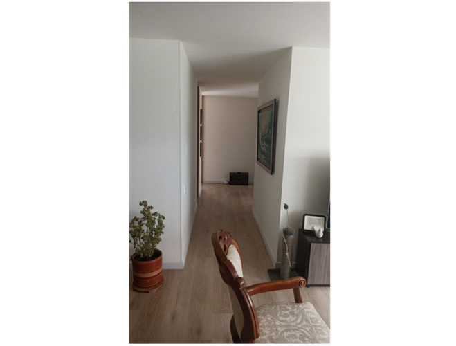 Apartamento de 3 alcobas en venta en Colina Campestre, Bogotá, 80 m² · foto 4 de 24