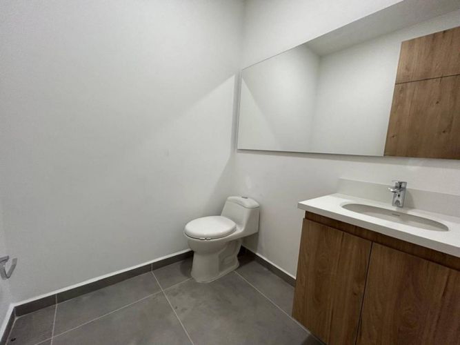 Oficina en arriendo en Ciudad Del Río, Medellín, 124 m² · foto 5 de 6
