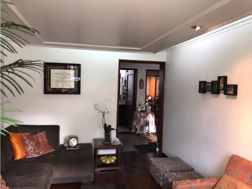 Casa en venta en Gratamira, Bogotá · foto 6 de 23