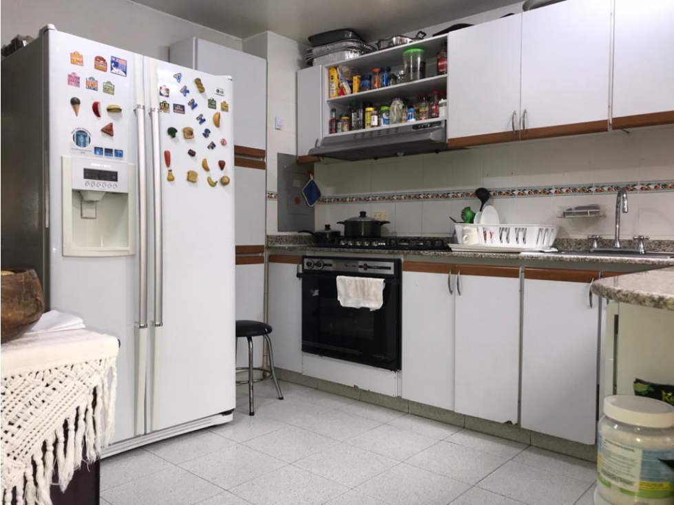 Casa en venta en Gratamira, Bogotá · foto 9 de 23