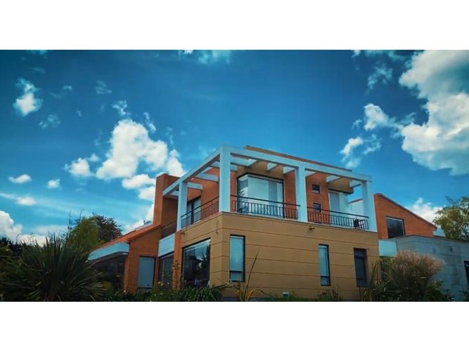 Casa de 4 alcobas en venta en Tiquiza, Chía, 360 m² · foto 4 de 24